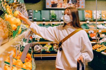 coronavirus volunteer shopping